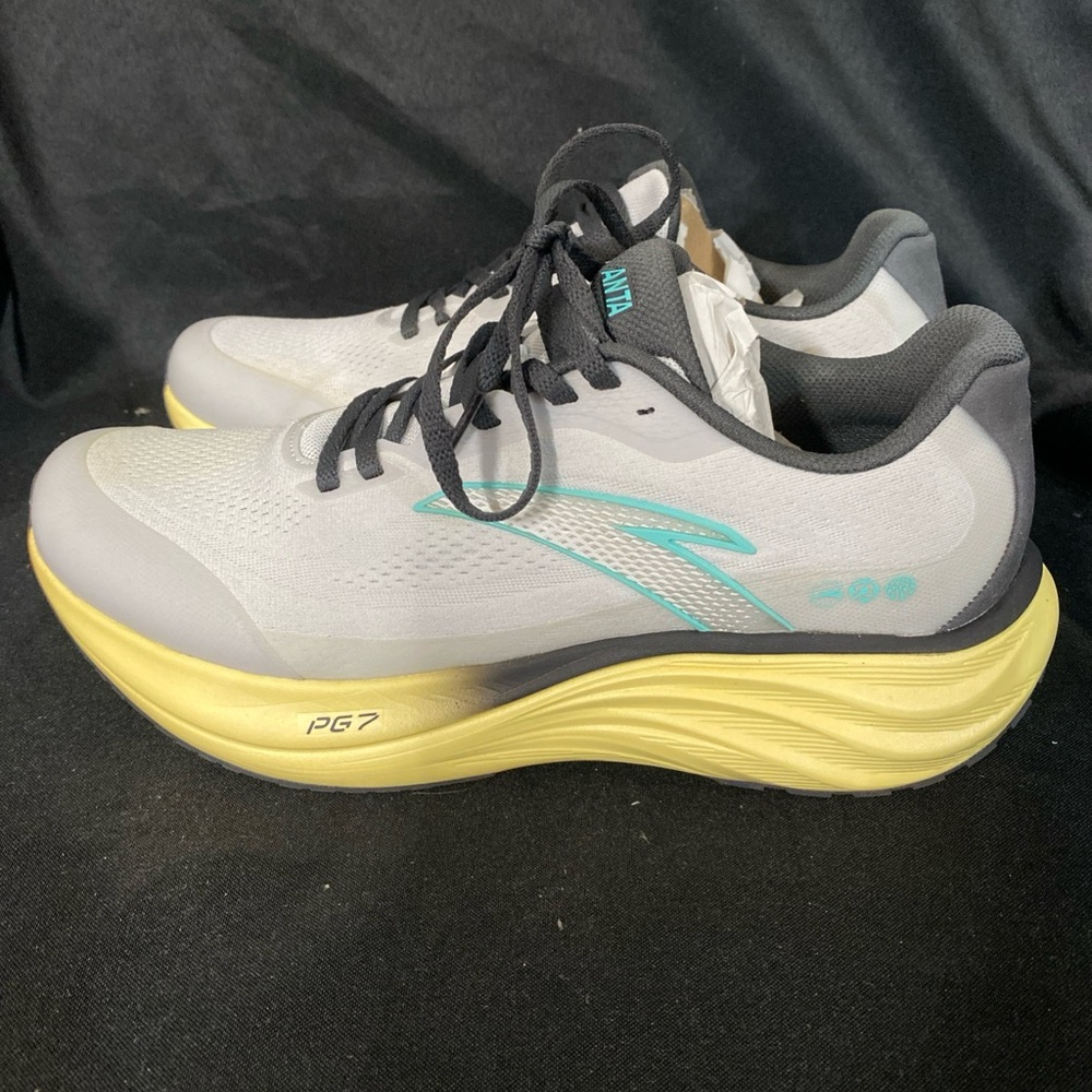 Athletic Anta men’s  Running Shoe - Gray & Yellow